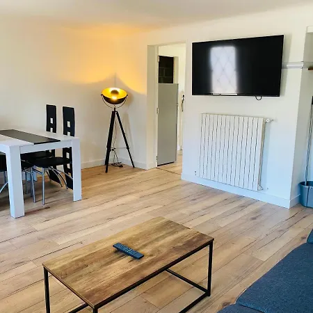T3 Independant, Calme A Apartmán *